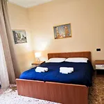 100mt From Termini Bright 2br Apartmán