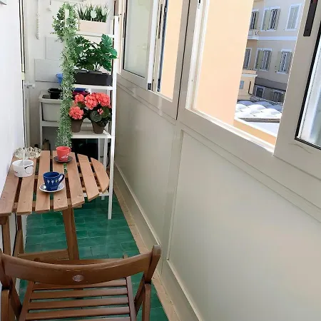 Apartmán 100mt From Termini Bright 2br *